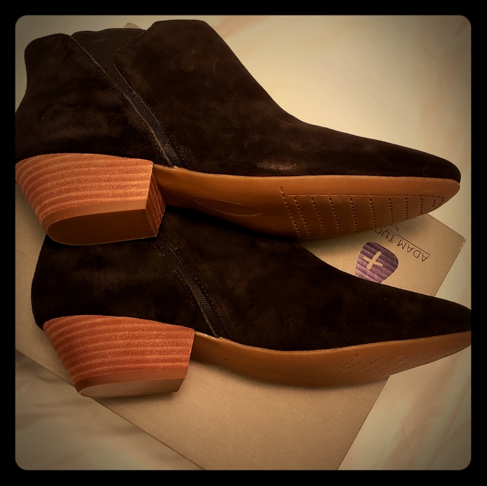 NEW Adam Tucker by Me Too Black Suede Boots in 11